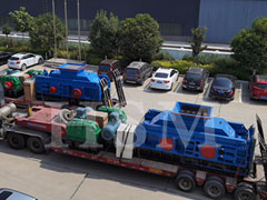 大型雙齒輥和對(duì)輥破碎機(jī)發(fā)貨現(xiàn)場